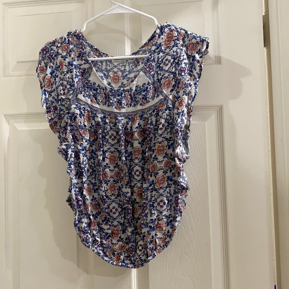 Floral American Eagle top